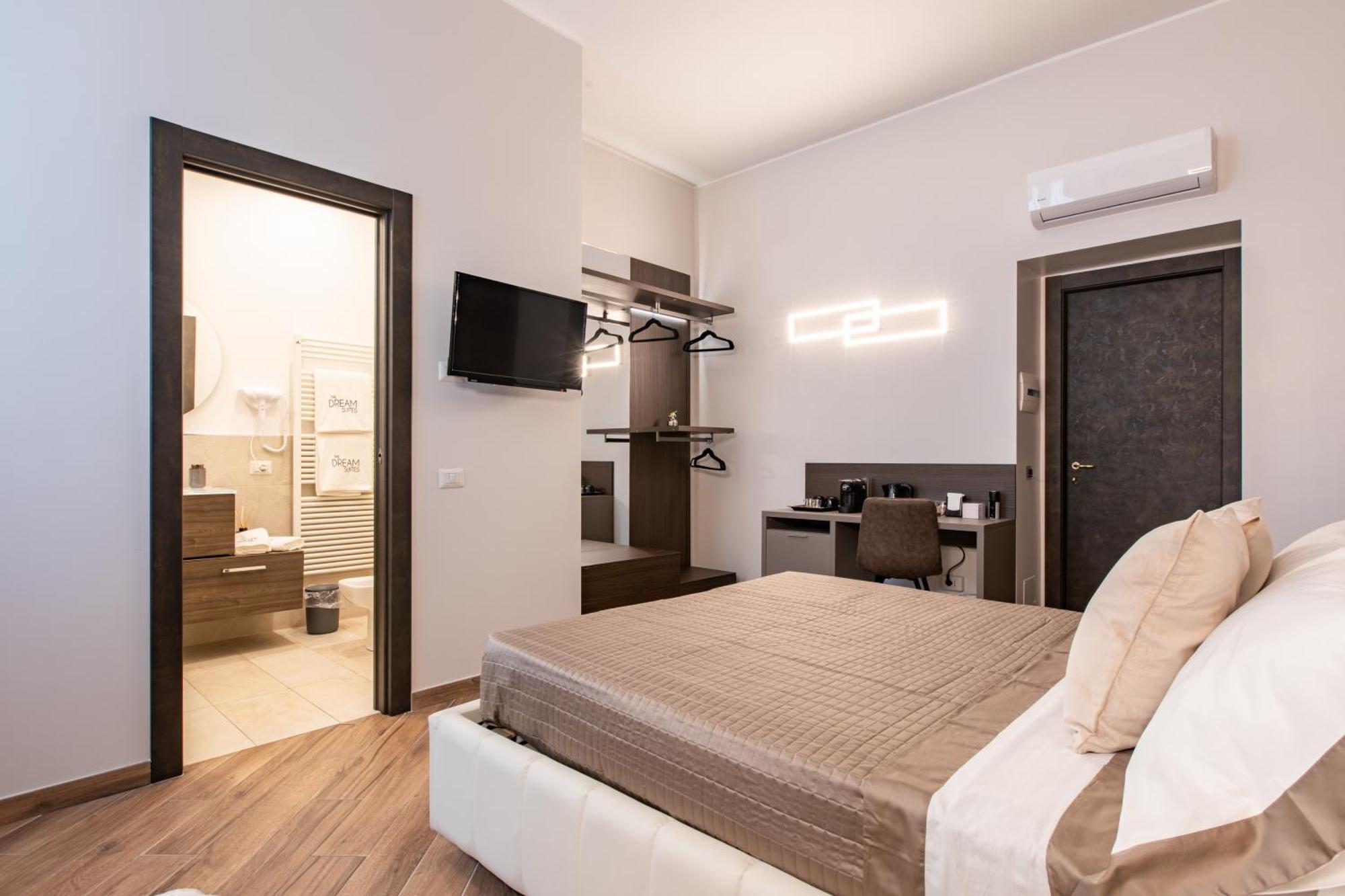 The Dream Suites Milan Room photo